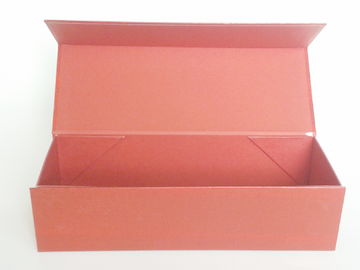 Embossing Elegant Cigar Gift Boxes Foldable Coated Paper with red